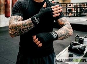 Owijki bandaże do sportów walki półelastyczne 4 metry czarne